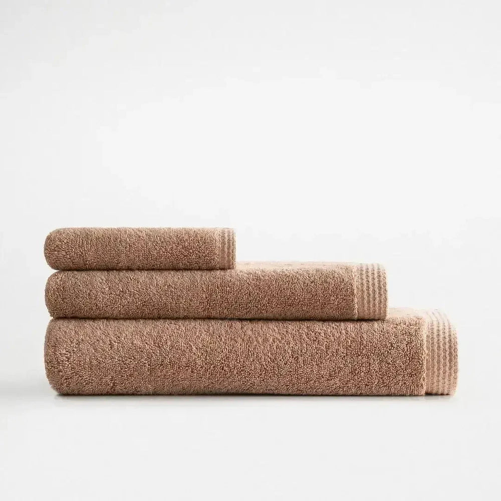 3-teiliges Bio-Baumwoll-Handtuchset in Braun | 600 g/m², mit Schmetterlingsstickerei